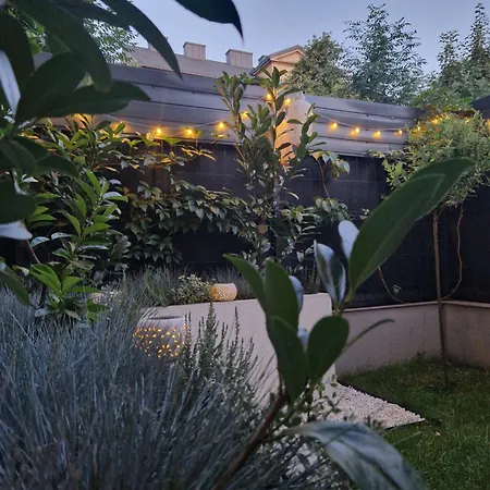 Z Ogrodem Przy Orlej Apartment